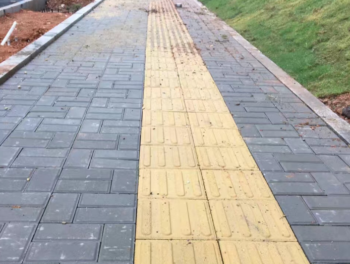 为什么人行道一定得选择透水性好的人行道砖呢? 为什么人行道一定得选择透水性好的人行道砖呢?