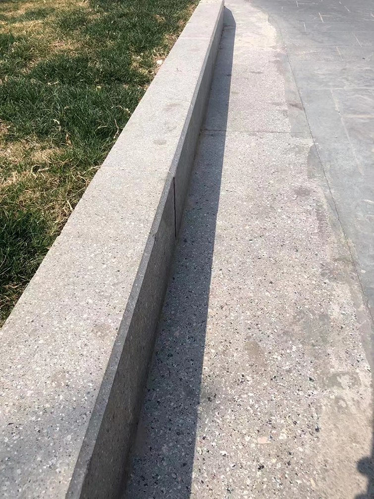 立韦新材路缘石/路沿石/路牙石/路边石铺装效果